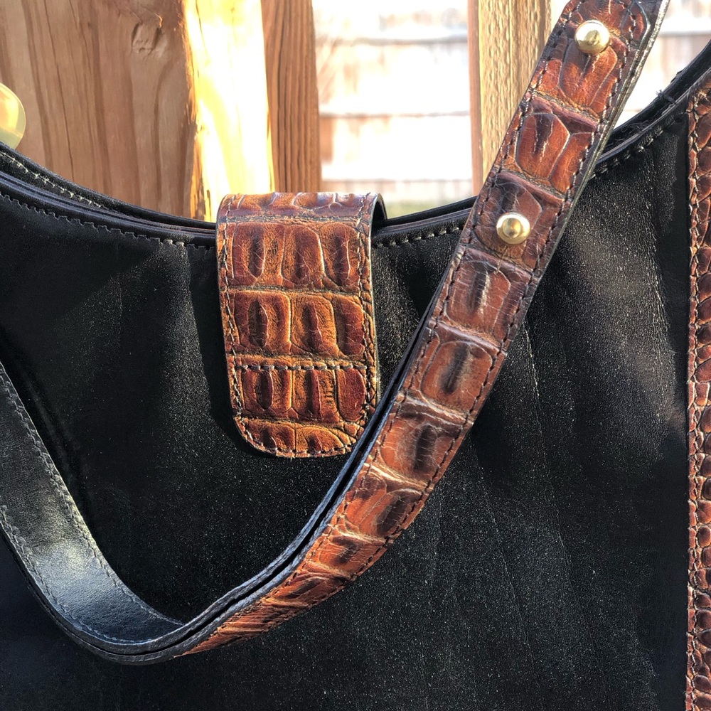 Vintage Brahmin “Kendall” croc embossed leather purse! - Picture 3 of 11